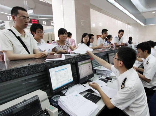 報(bào)關(guān)現(xiàn)場(chǎng)網(wǎng)絡(luò)配圖 報(bào)關(guān)現(xiàn)場(chǎng)網(wǎng)絡(luò)配圖